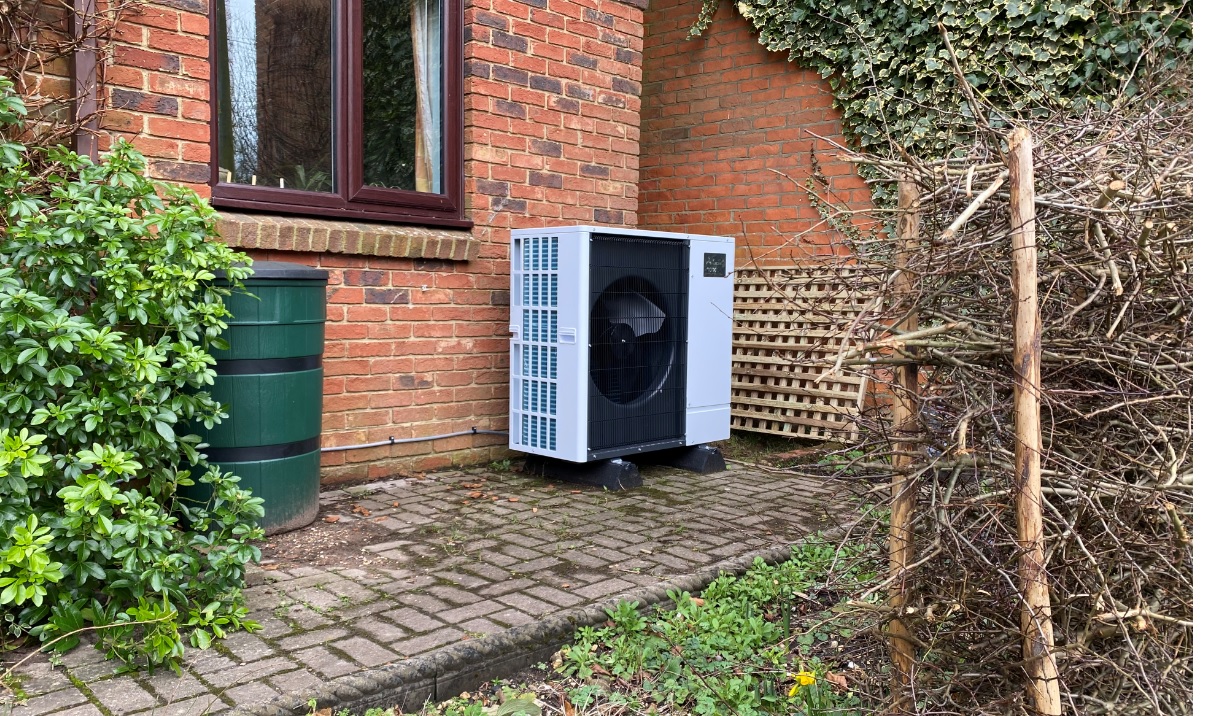 Retrofit Mitsubishi Ecodan ASHP install in Alresford - AES Limited