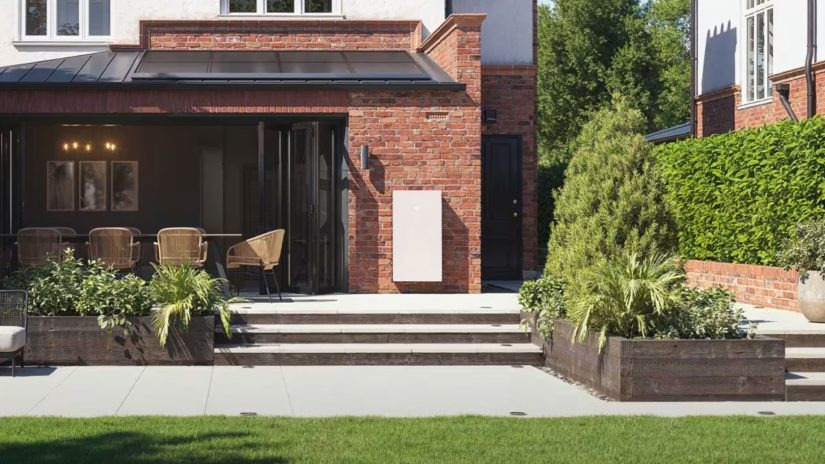 Tesla_Powerwall_3_British-AES-2025-1998x1124_5