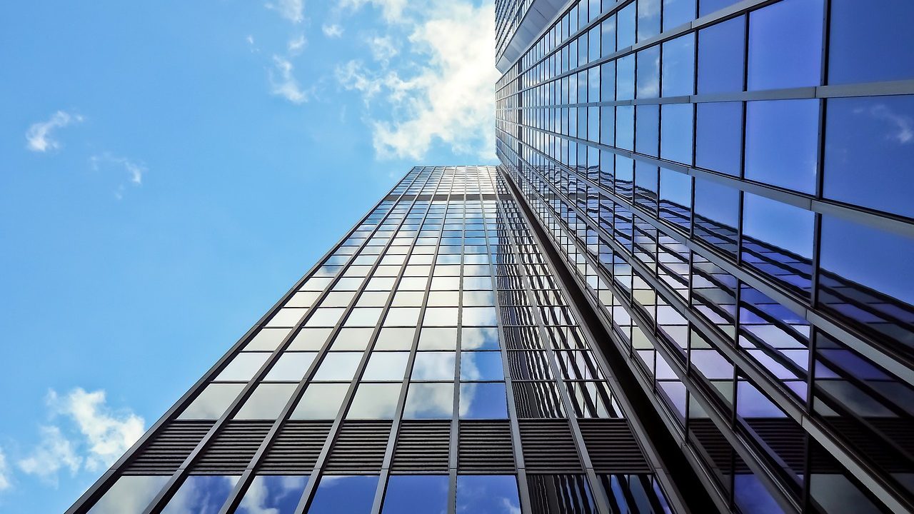 modern-office-building-air-conditioning-installation-uk
